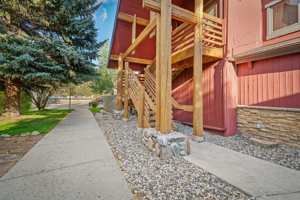 business for sale big sky mt 66 market place exerior stairway endstate commercial partners
