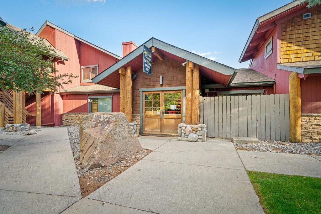 business for sale big sky mt 66 market place exterior front endstate commercial partners