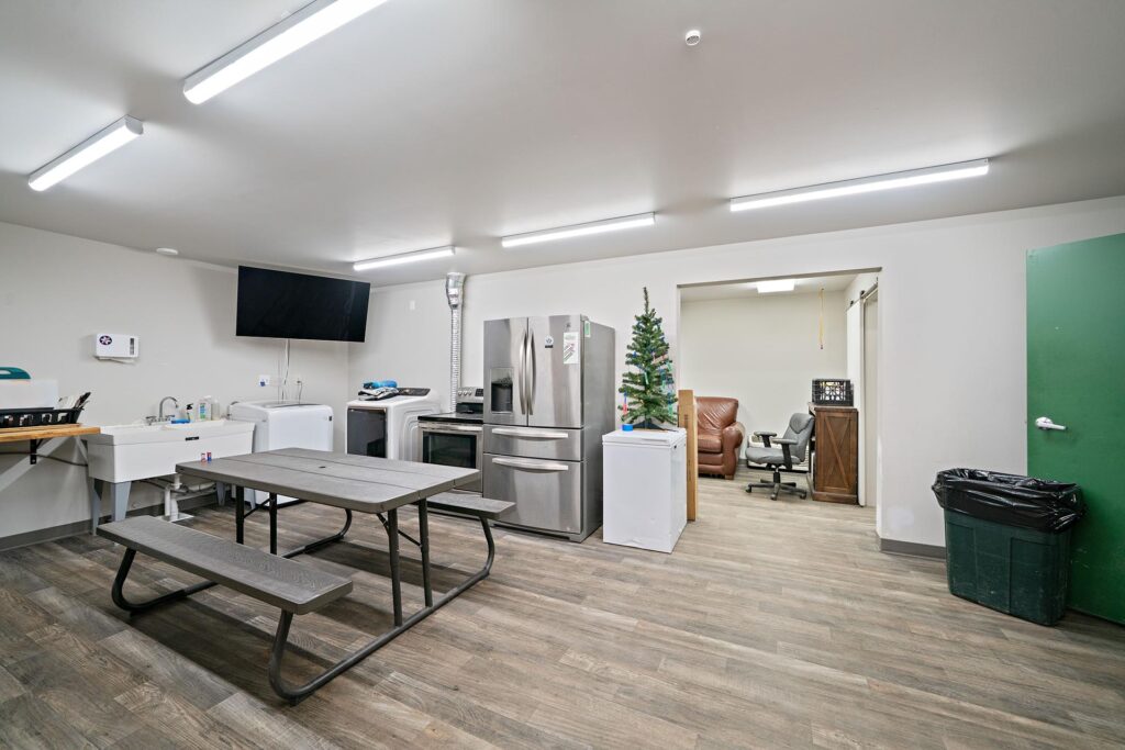 industrial warehouse and apartment for sale in bozeman mt represented by Endstate Commercial Partners