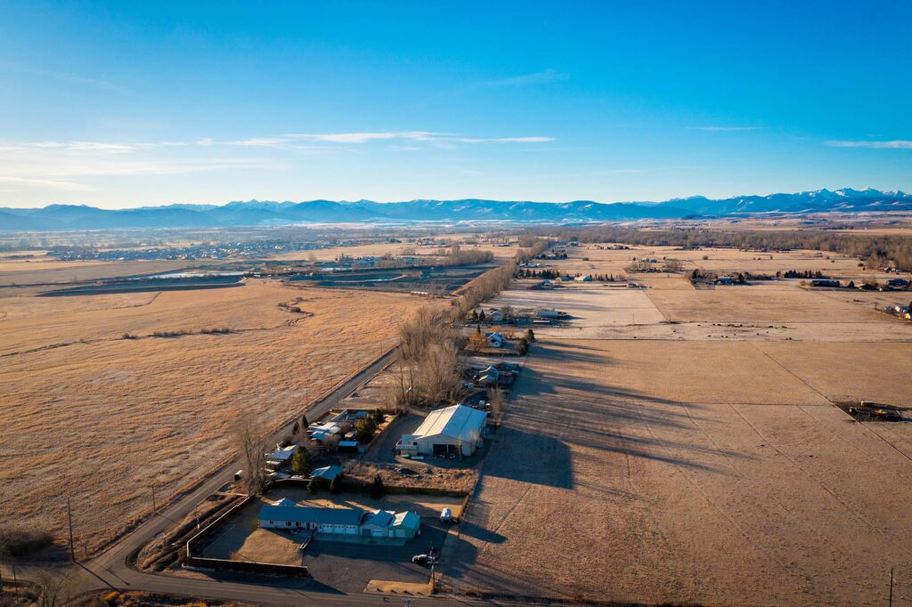 industrial warehouse and apartment for sale in bozeman mt represented by Endstate Commercial Partners