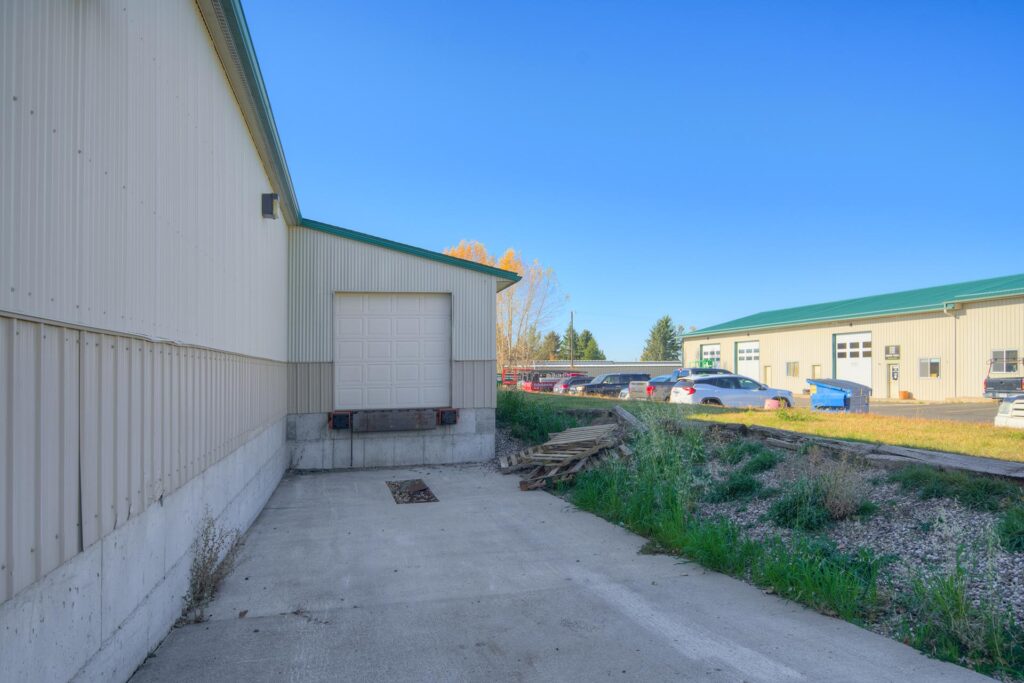 industrial warehouse for sale in bozeman mt representated by endstate commercial partners