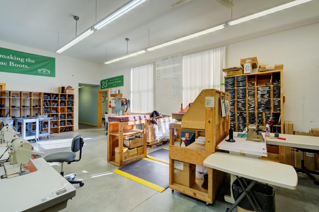 industrial warehouse for sale in bozeman mt representated by endstate commercial partners