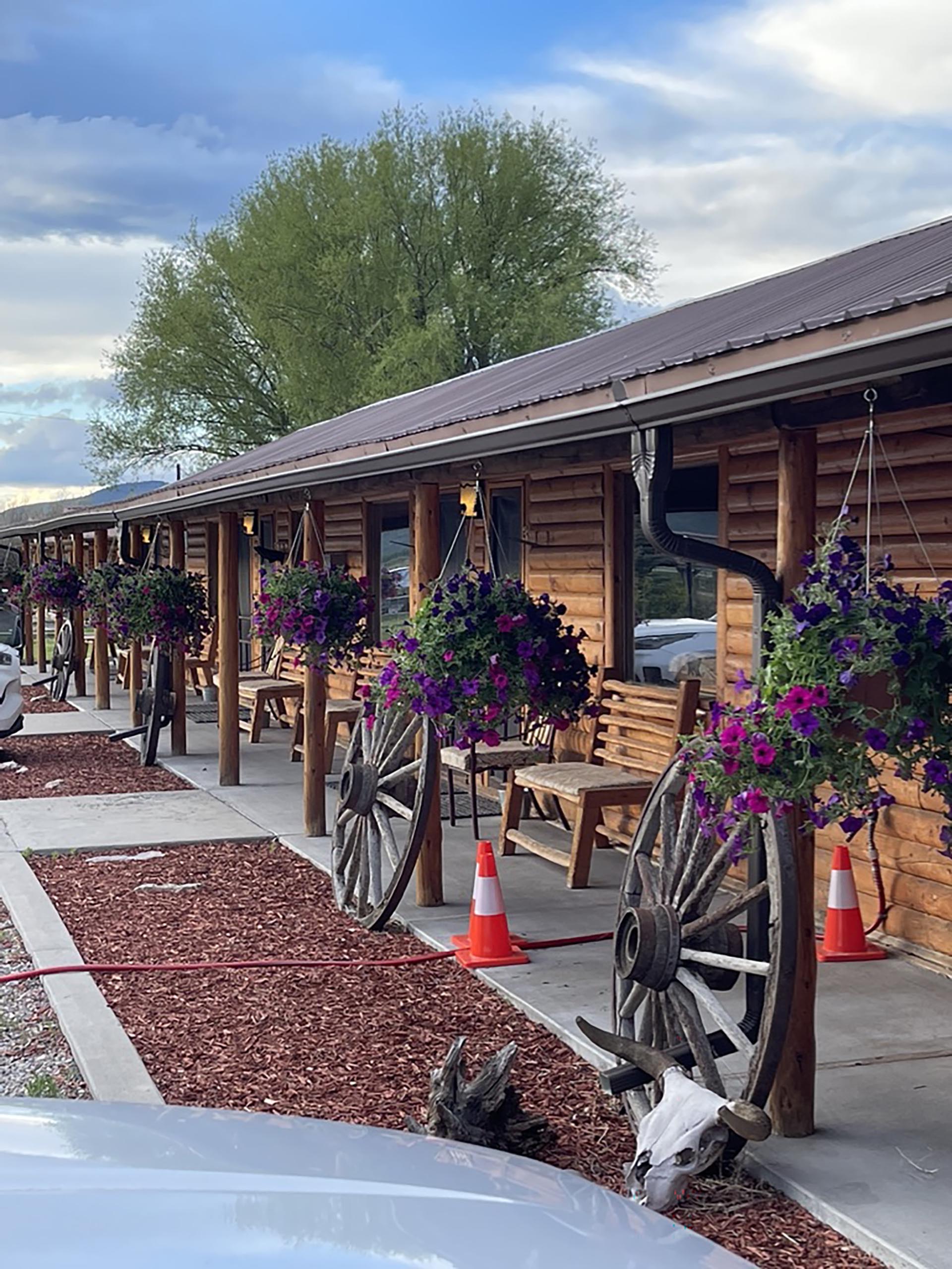 mixed use melrose mt 540 main st lodging camping endstate commercial partners