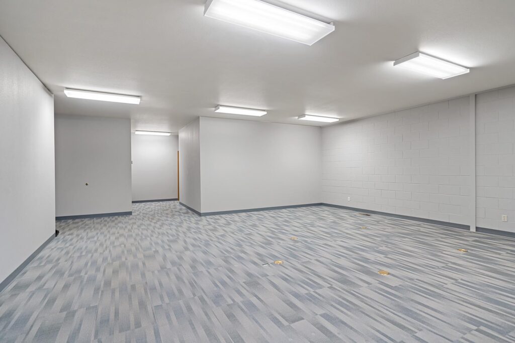 office for lease bozeman mt 215 Haggerty Ln carpeted endstate commercial partners