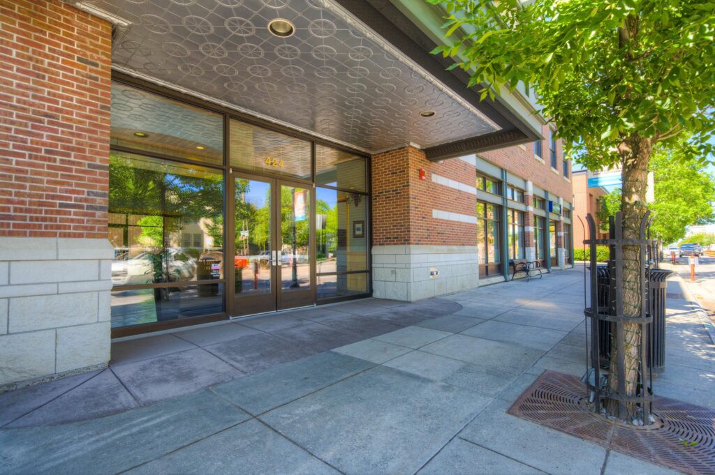 office lease bozeman montana 424 e main street entrance endstate commercial partners