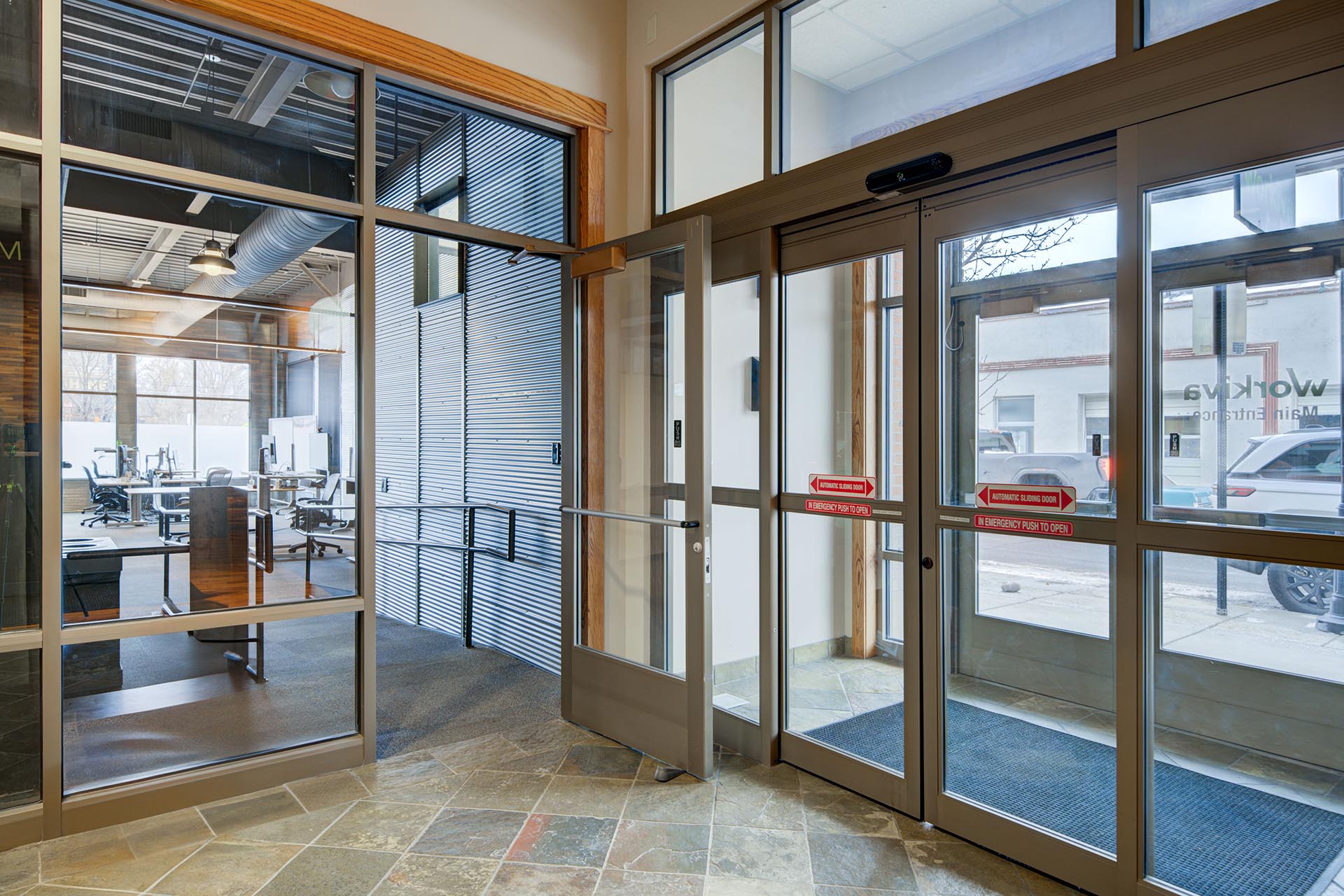 office lease bozeman montana 424 e main street front entrance endstate commercial partners