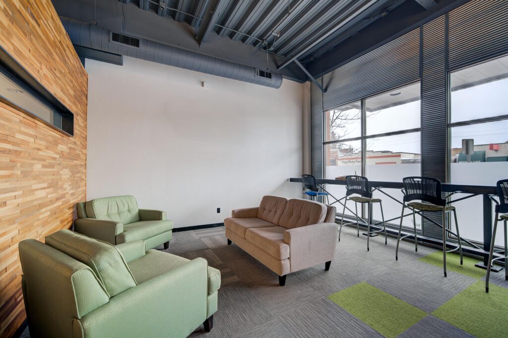 office lease bozeman montana 424 e main street reception seating endstate commercial partners
