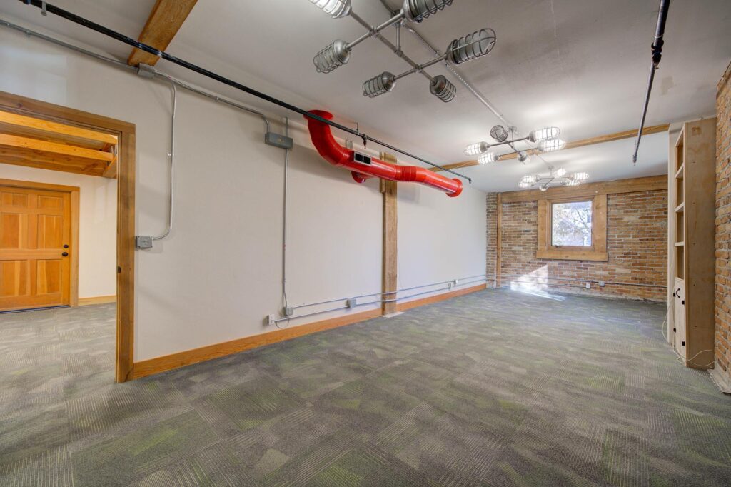 office lease bozeman mt 201 s wallace ave room with shelves endstate commercial partners