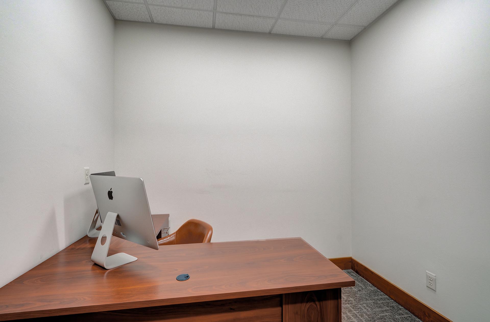 office lease bozeman mt 3950 valley commons ave small desk endstate commercial partners