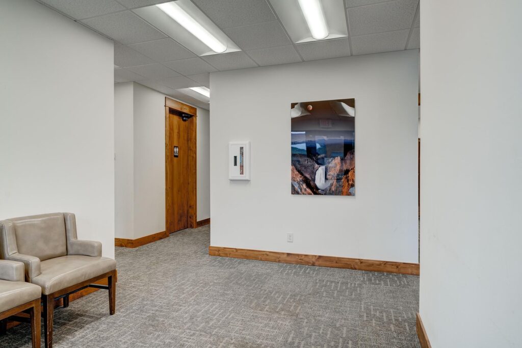 office lease bozeman mt 3950 valley commons ave waiting room endstate commercial partners