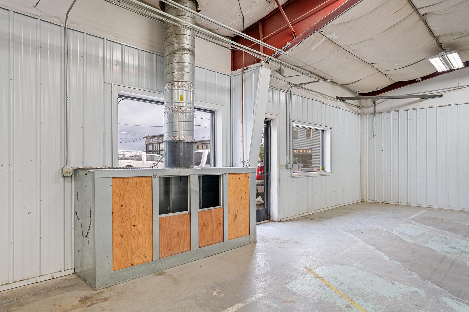 retail industrial warehouse for lease 514 w aspen bozeman mt heat endstate commercial partners