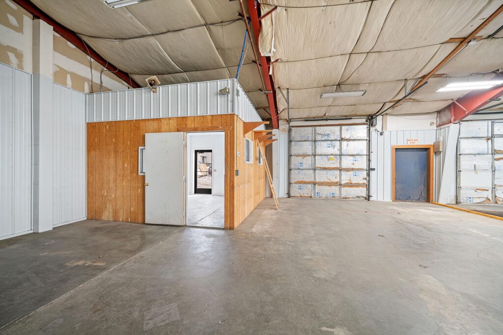 retail industrial warehouse for lease 514 w aspen bozeman mt office endstate commercial partners