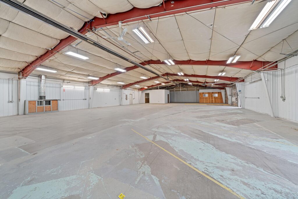 retail industrial warehouse for lease 514 w aspen bozeman mt open area endstate commercial partners